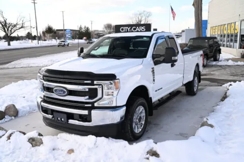 White 2022 Ford Super Duty F-250 SRW XLT for sale in Troy, MI