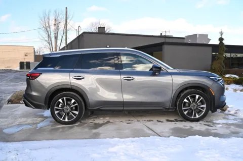 More photos of 2023 Infiniti QX60 Luxe AWD at City of Cars, MI