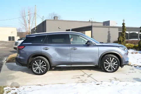 More photos of 2025 Infiniti QX60 Sensory AWD at City of Cars, MI