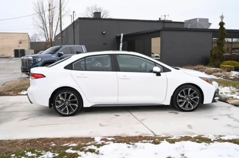 More photos of 2021 Toyota Corolla SE at City of Cars, MI