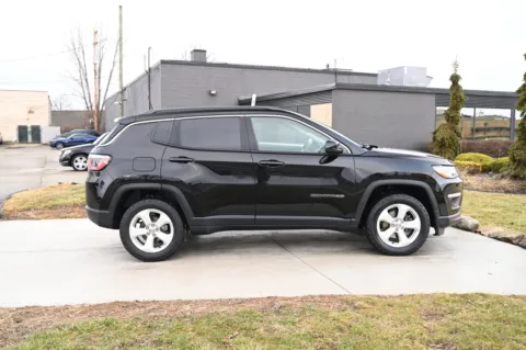 More photos of 2019 Jeep Compass Latitude 4x4 at City of Cars, MI
