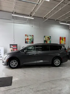 Photos of 2020 Chrysler Pacifica Touring L for sale in Troy, MI at City of Cars