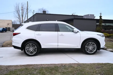 More photos of 2024 Acura MDX Advance Package at City of Cars, MI