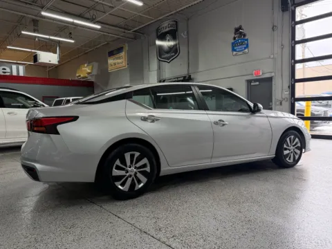 More photos of 2020 Nissan Altima S FWD at City of Cars, MI