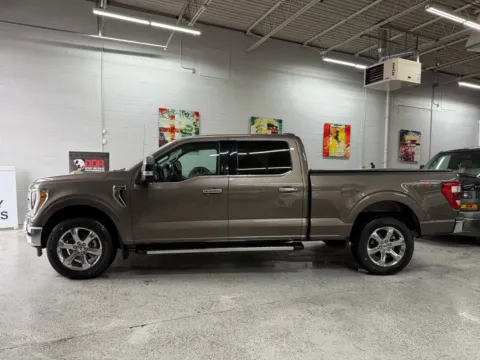 Photos of 2021 Ford F-150 LARIAT for sale in Troy, MI at City of Cars