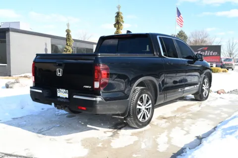 More photos of 2019 Honda Ridgeline RTL at City of Cars, MI