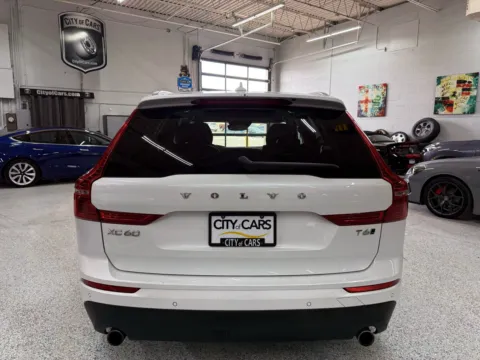 More photos of 2018 Volvo XC60 T6 Momentum at City of Cars, MI