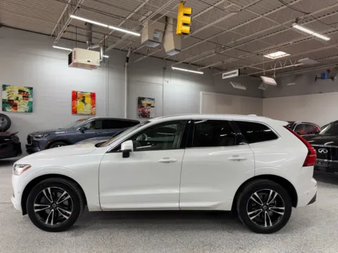 Photos of 2018 Volvo XC60 T6 Momentum for sale in Troy, MI at City of Cars
