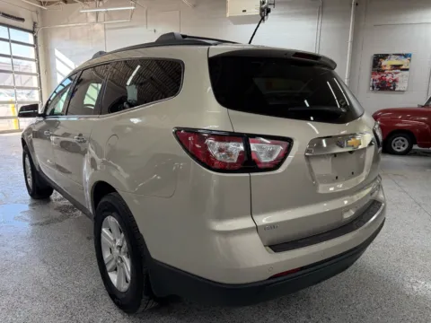 Another view of 2014 Chevrolet Traverse 1LT for sale in Troy, MI at City of Cars