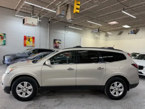 Photos of 2014 Chevrolet Traverse 1LT for sale in Troy, MI at City of Cars
