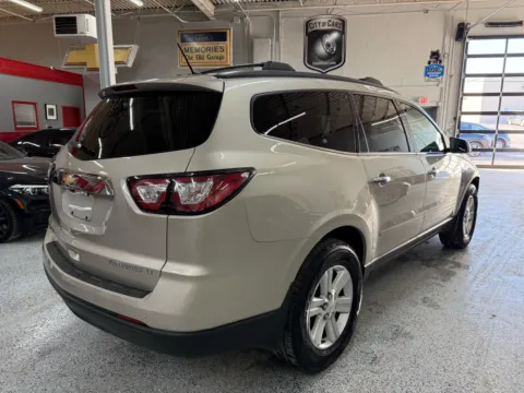 More photos of 2014 Chevrolet Traverse 1LT at City of Cars, MI