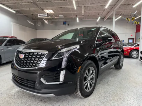 Black 2023 Cadillac XT5 AWD Premium Luxury for sale in Troy, MI