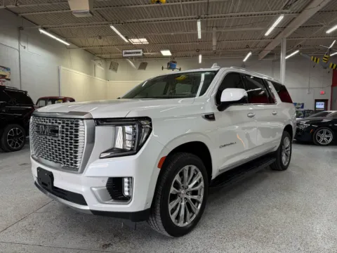 White 2024 GMC Yukon XL Denali for sale in Troy, MI