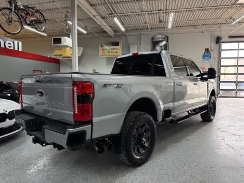 More photos of 2023 Ford F-250 LARIAT at City of Cars, MI