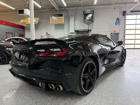 More photos of 2020 Chevrolet Corvette Stingray RWD Coupe 2LT at City of Cars, MI