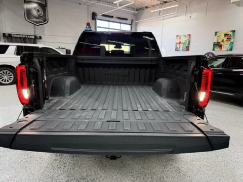 More photos of 2022 GMC Sierra 1500 AT4 at City of Cars, MI