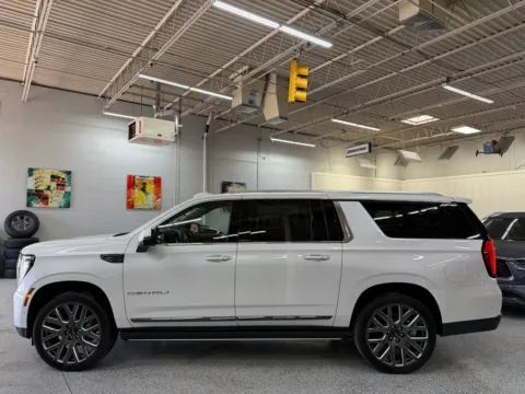 Photos of 2025 GMC Yukon XL Denali Ultimate 4WD for sale in Troy, MI at City of Cars