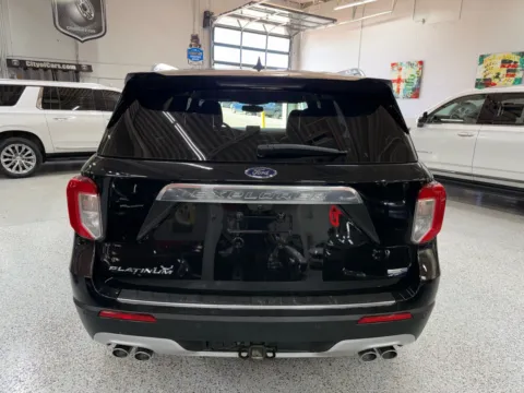 More photos of 2021 Ford Explorer Platinum at City of Cars, MI
