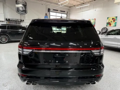 More photos of 2023 Lincoln Aviator Reserve at City of Cars, MI