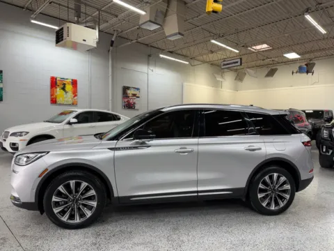 Photos of 2020 Lincoln Corsair Reserve for sale in Troy, MI at City of Cars