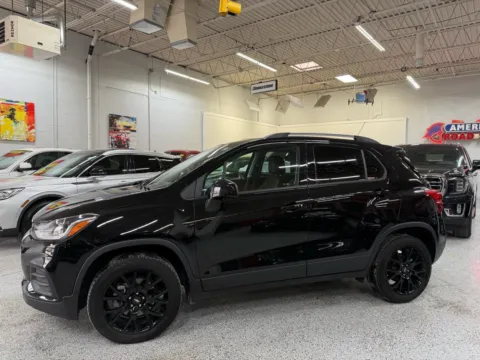 Photos of 2022 Chevrolet Trax AWD LT for sale in Troy, MI at City of Cars