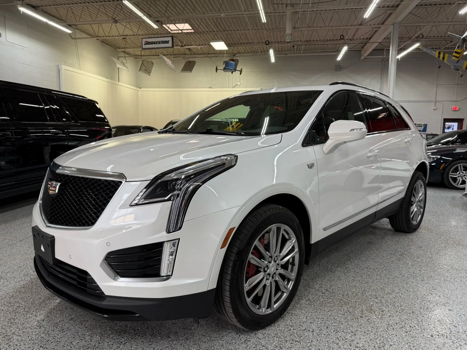 White 2022 Cadillac XT5 Sport for sale in Troy, MI