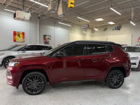 Photos of 2022 Jeep Compass High Altitude 4x4 for sale in Troy, MI at City of Cars