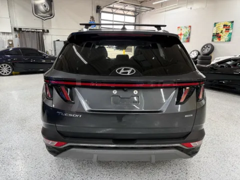 More photos of 2022 Hyundai Tucson Limited at City of Cars, MI