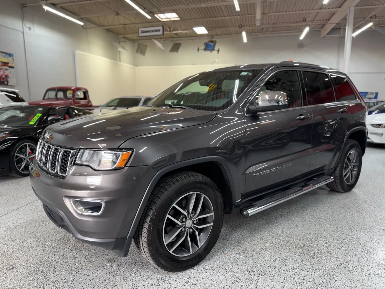 Gray 2018 Jeep Grand Cherokee Laredo E 4x4 for sale in Troy, MI