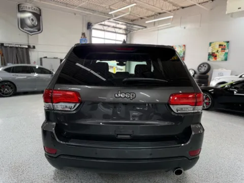 More photos of 2018 Jeep Grand Cherokee Laredo E 4x4 at City of Cars, MI