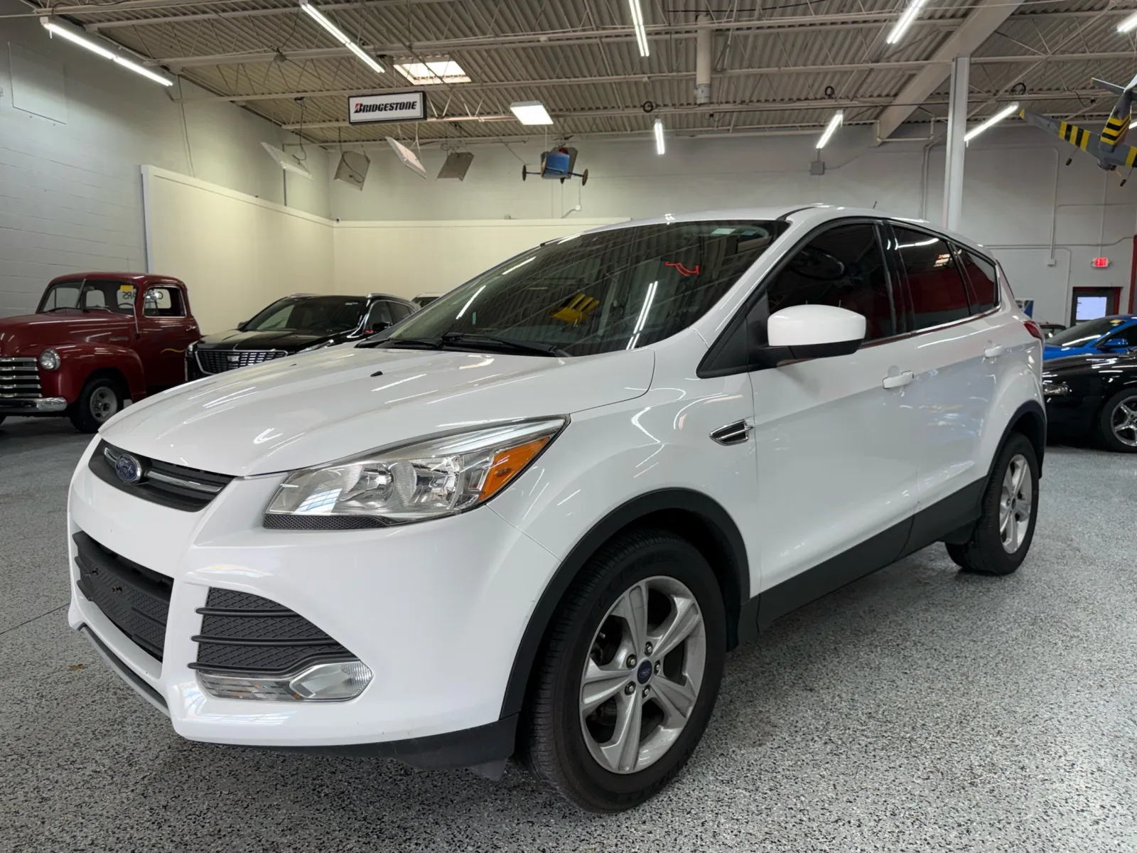 White 2016 Ford Escape SE for sale in Troy, MI