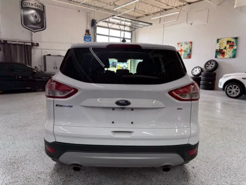 More photos of 2016 Ford Escape SE at City of Cars, MI