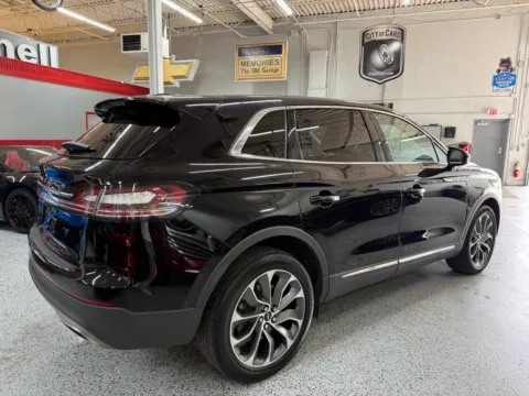 More photos of 2023 Lincoln Nautilus Standard at City of Cars, MI