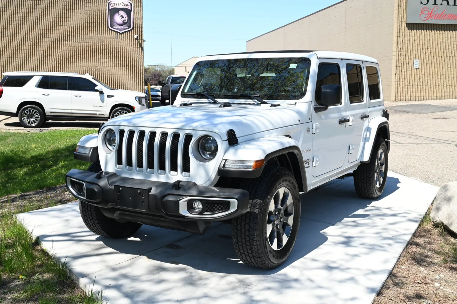 White 2023 Jeep Wrangler 4-Door Sahara for sale in Troy, MI