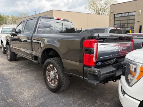 More photos of 2024 Ford F-250 King Ranch at City of Cars, MI