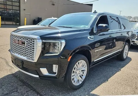 Black 2024 GMC Yukon XL Denali for sale in Troy, MI
