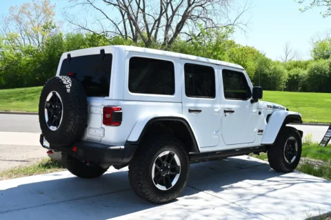 More photos of 2022 Jeep Wrangler Unlimited Rubicon at City of Cars, MI