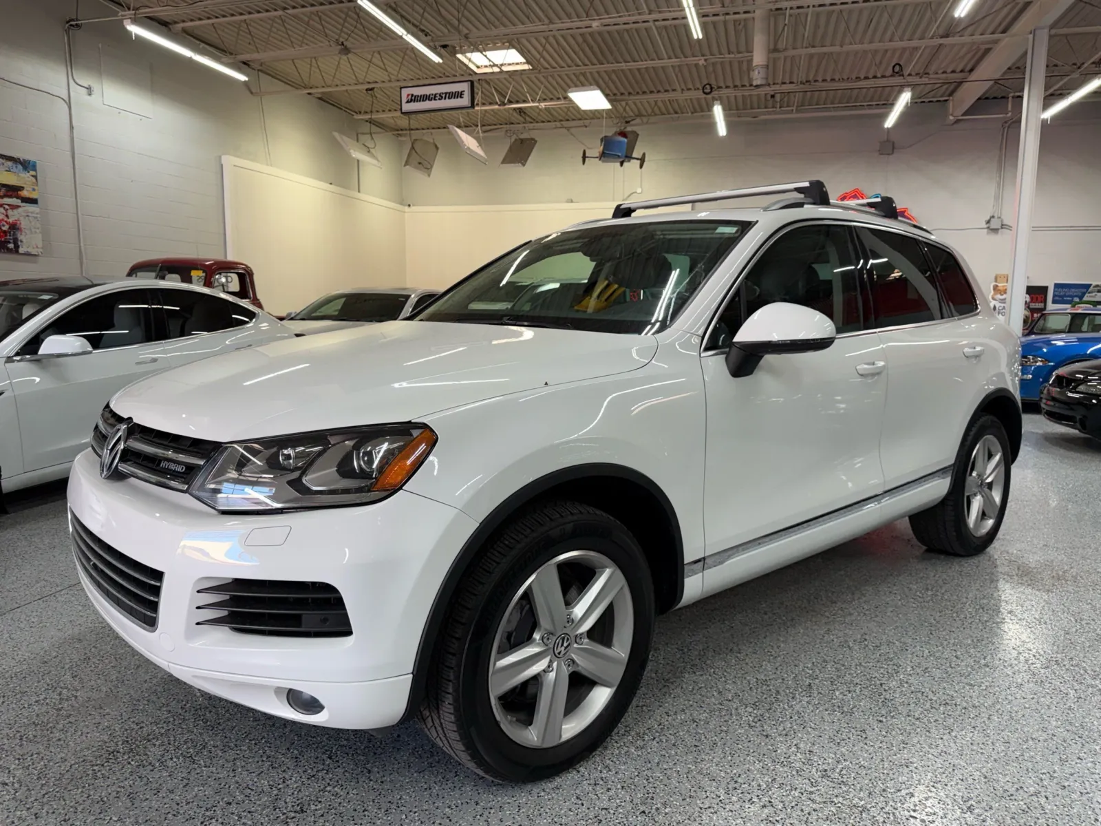 2014 Volkswagen Touareg Hybrid's photo
