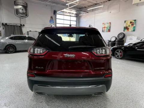 More photos of 2019 Jeep Cherokee Limited 4x4 at City of Cars, MI