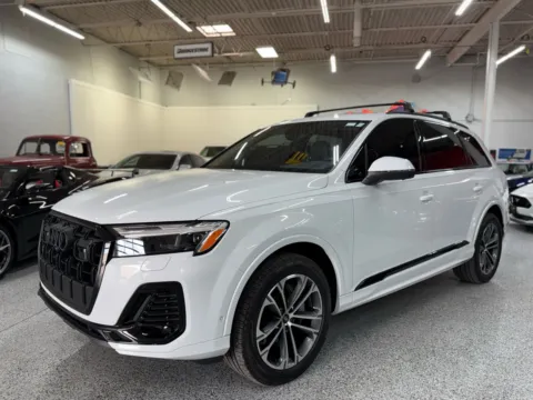 White 2025 Audi Q7 Premium Plus 45 TFSI quattro Tiptronic for sale in Troy, MI