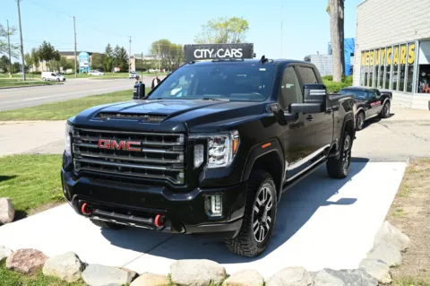 Black 2022 GMC Sierra 2500HD 4WD Crew Cab Standard Bed AT4 for sale in Troy, MI