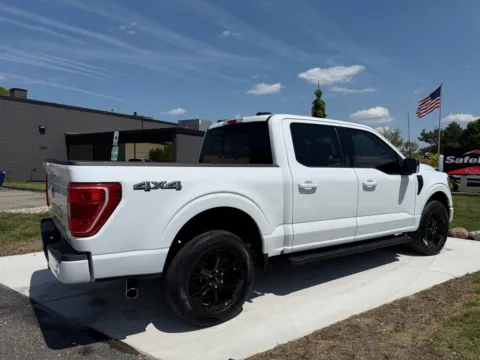 More photos of 2022 Ford F-150 XLT at City of Cars, MI