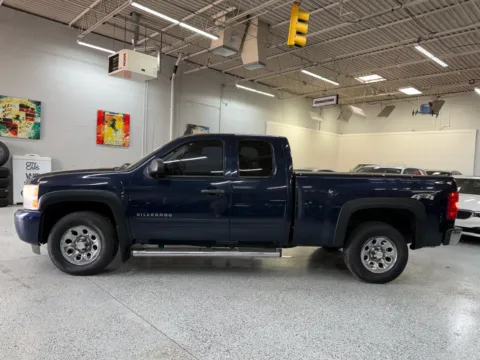 Photos of 2010 Chevrolet Silverado 1500 LT for sale in Troy, MI at City of Cars
