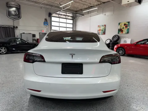 More photos of 2020 Tesla Model 3 Standard Range Rear-Wheel Drive at City of Cars, MI