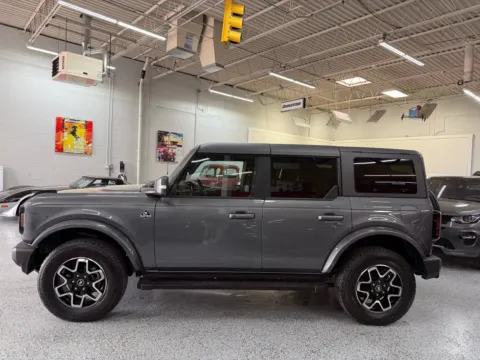 Photos of 2024 Ford Bronco Outer Banks for sale in Troy, MI at City of Cars