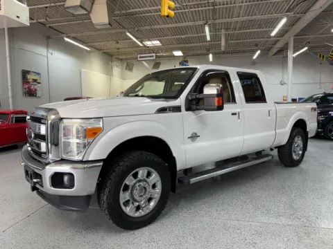 White 2012 Ford F-250 LARIAT for sale in Troy, MI