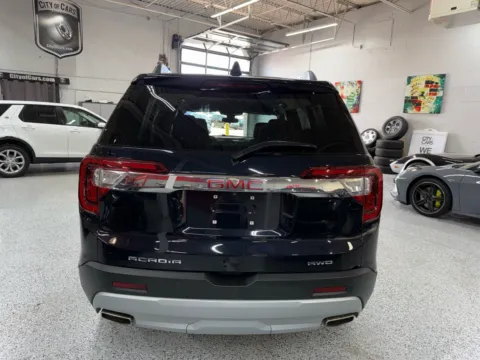 More photos of 2022 GMC Acadia SLE at City of Cars, MI