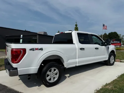 More photos of 2022 Ford F-150 XLT at City of Cars, MI
