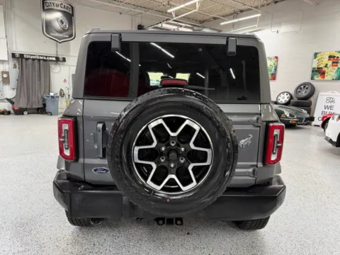 More photos of 2023 Ford Bronco Outer Banks at City of Cars, MI