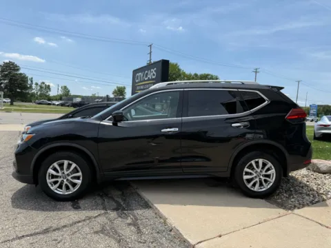 Photos of 2017 Nissan Rogue SV for sale in Troy, MI at City of Cars